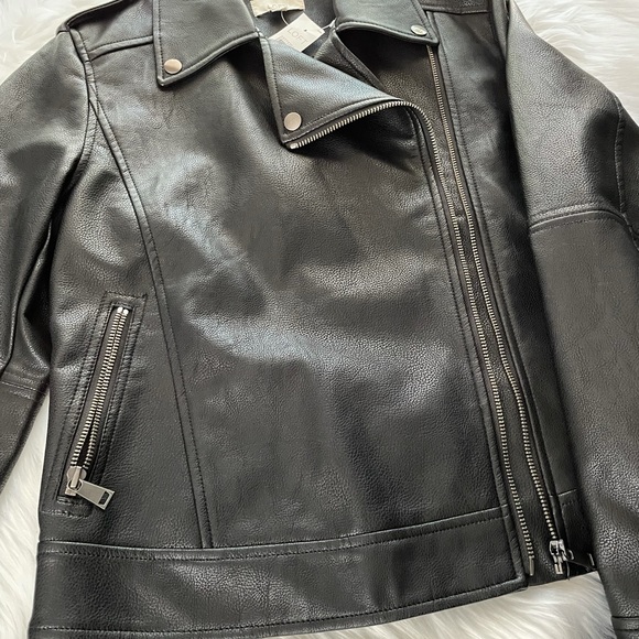 LOFT VEGAN LEATHER - Picture 4 of 5